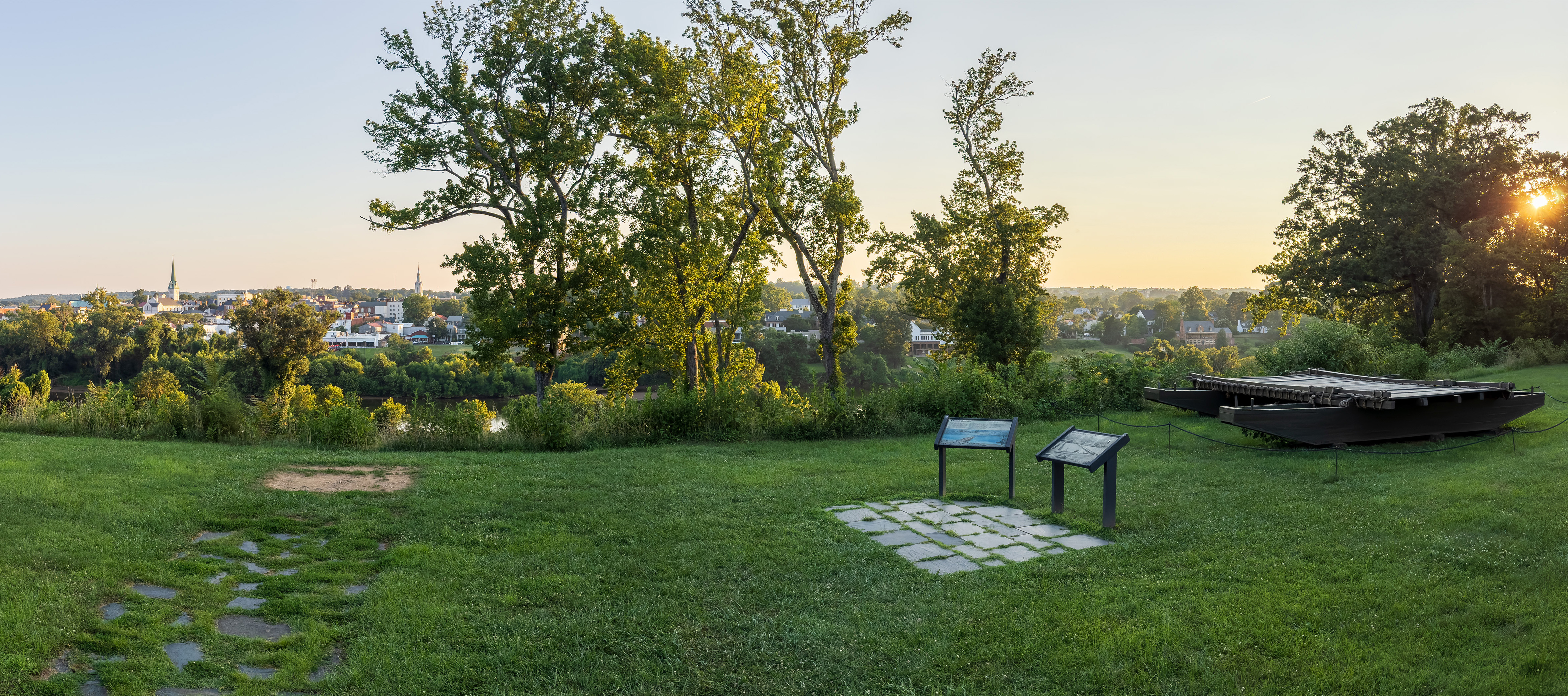 Explore the rich historical heritage of Fredericksburg at Chatham Manor, a witness to centuries of history.